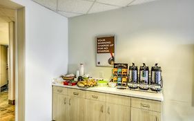 Aurora Inn Estevan
